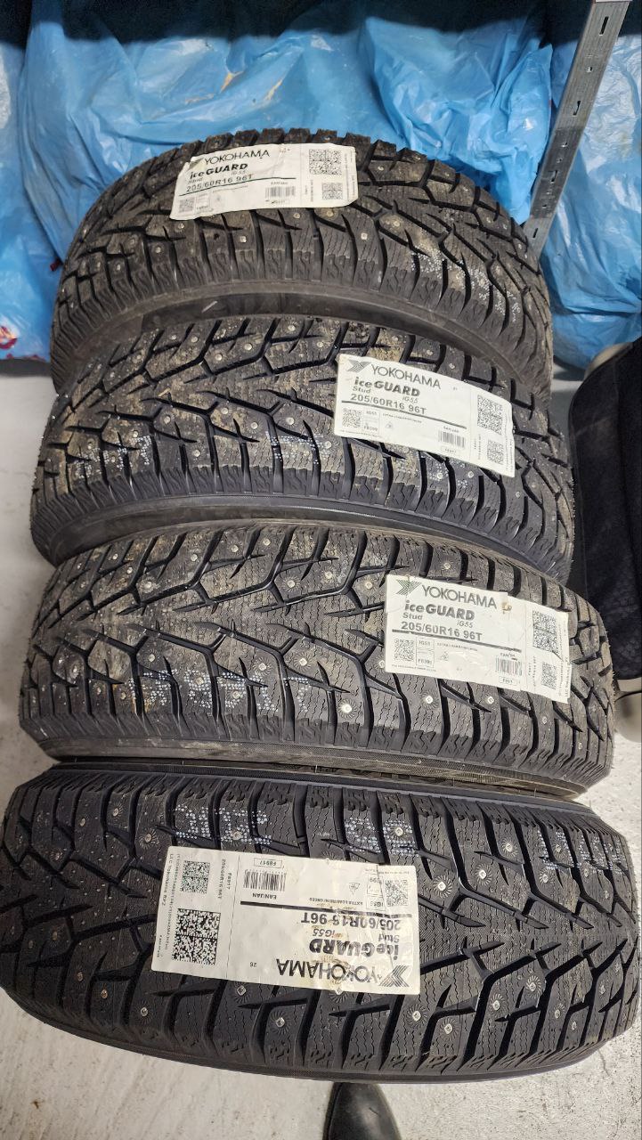 Yokohama Ice Guard 205/60 R16